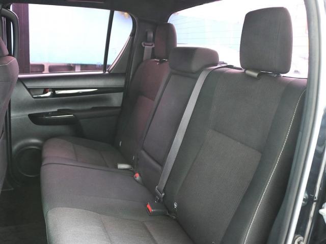 ハイラックス Ｚ　ブラックラリーエディション　走行３．０万ｋｍ　ＲＡＹＳボルクレーシング１８ｉｎｃｈアルミホイール　ＳＯＲＥＸヒッチメンバー　ソフトトノカバー　ストラーダＳＤナビ＆バックカメラ＆ＥＴＣ　ユーザー買取車　専用オーバーフェンダー装備済（12枚目）