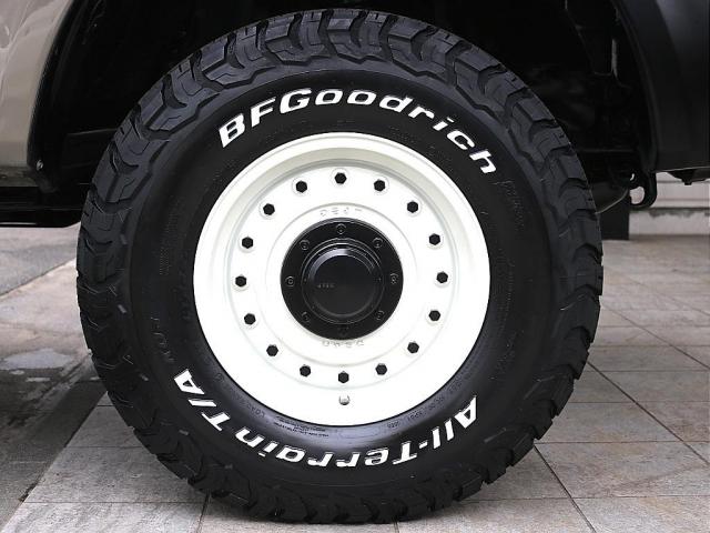 ランドクルーザープラド TX NEWペイント FLEXオリジナルカスタムARMY ナローボディー DEANコロラド16inchアルミホイール&BFグッドリッチKO3 TOYOTAグリル レンズ全換装済み リフトアップ ルーフレール(10枚目)
