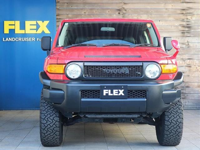ＦＪクルーザー ベースグレード　走行７．５万ｋｍ　トレイル仕様　リフトアップ　ＭＫＷ１７ｉｎｃｈアルミホイール＆ＢＦグッドリッチＫＯ３　純正ナビ　ＥＴＣ　専用シートカラー（3枚目）