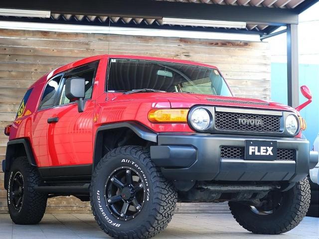 ＦＪクルーザー ベースグレード　走行７．５万ｋｍ　トレイル仕様　リフトアップ　ＭＫＷ１７ｉｎｃｈアルミホイール＆ＢＦグッドリッチＫＯ３　純正ナビ　ＥＴＣ　専用シートカラー（4枚目）