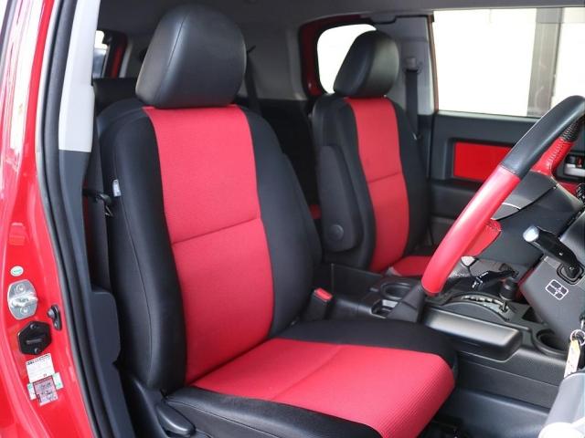 ＦＪクルーザー ベースグレード　走行７．５万ｋｍ　トレイル仕様　リフトアップ　ＭＫＷ１７ｉｎｃｈアルミホイール＆ＢＦグッドリッチＫＯ３　純正ナビ　ＥＴＣ　専用シートカラー（11枚目）