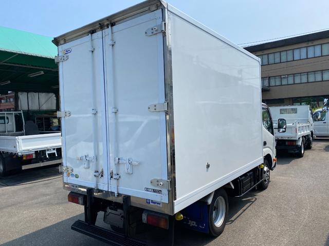 デュトロ 　２トン中温冷凍車　オートマ　マイナス５度　バックカメラ（5枚目）