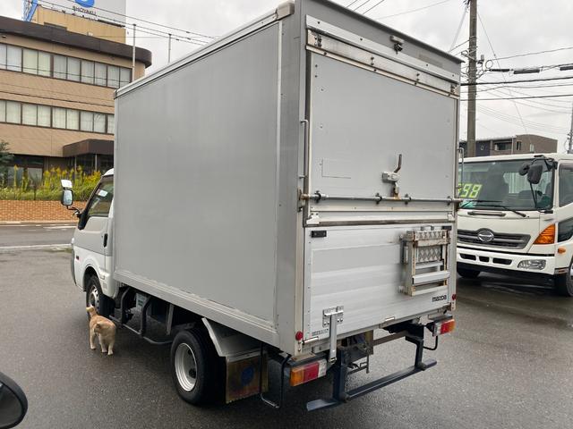 ボンゴトラック ＤＸ　０．８５トンパネルバン　跳ね上げ扉　オートマ　バックカメラ　キッチンカーベース車輌（6枚目）