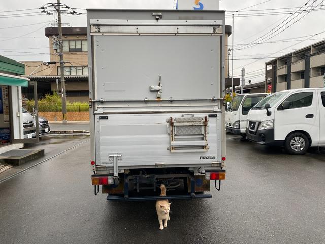 ボンゴトラック ＤＸ　０．８５トンパネルバン　跳ね上げ扉　オートマ　バックカメラ　キッチンカーベース車輌（7枚目）