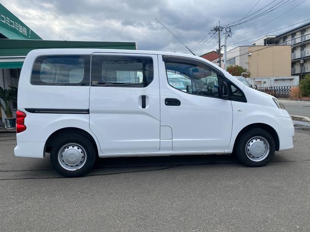 デリカバン ＧＸ　５人乗り　ナビ　テレビ　バックカメラ　ＥＴＣ（4枚目）