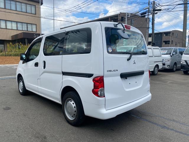 デリカバン ＧＸ　５人乗り　ナビ　テレビ　バックカメラ　ＥＴＣ（6枚目）