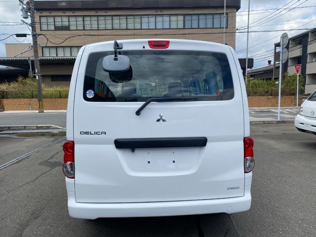 デリカバン ＧＸ　５人乗り　ナビ　テレビ　バックカメラ　ＥＴＣ（7枚目）