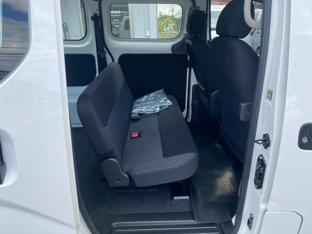デリカバン ＧＸ　５人乗り　ナビ　テレビ　バックカメラ　ＥＴＣ（10枚目）