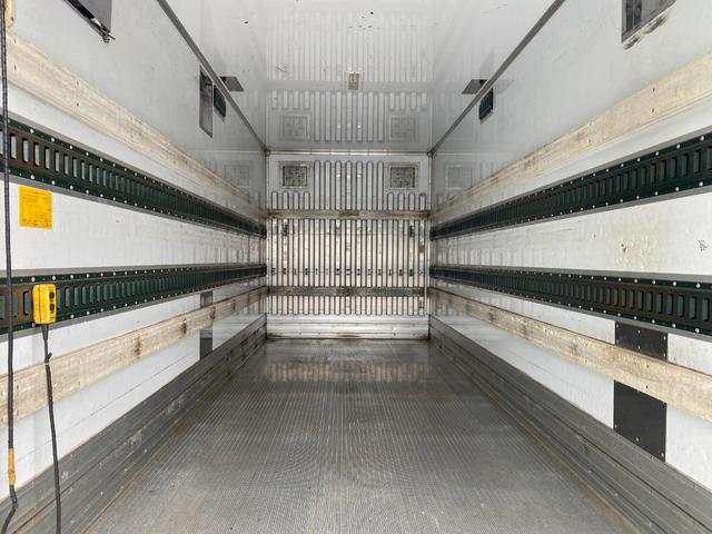 ダイナトラック 　２．９トン標準ロングパネルバン跳ね上げパワーゲート　オートマ　バックカメラ（10枚目）