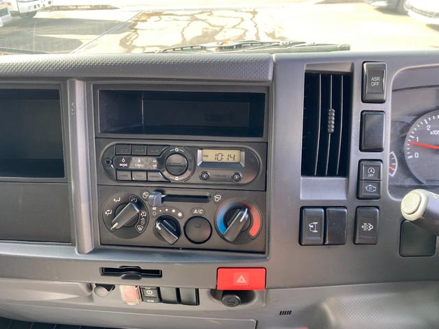 エルフトラック ロングフルフラットロー　２．９トンアルミバン格納ゲート　オートマ　バックカメラ　内高２２５ｃｍ（14枚目）