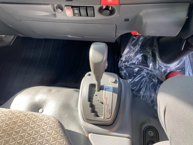 エルフトラック ロングフルフラットロー　２．９トンアルミバン格納ゲート　オートマ　バックカメラ　内高２２５ｃｍ（15枚目）