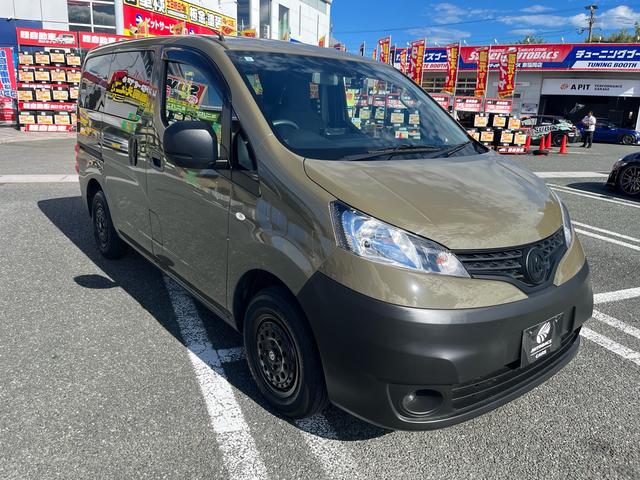 ＮＶ２００バネットバン ＤＸ　ＧＯＲＤＯＮ　ＭＩＬＬＥＲ　オリジナルバンライフカスタム　Ｃ－０１（4枚目）