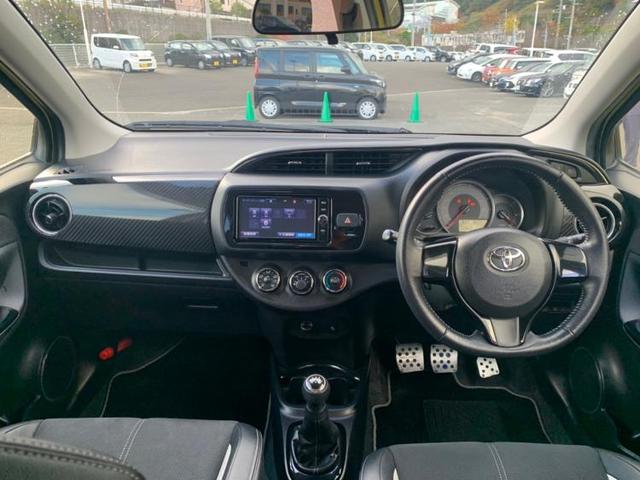 GRスポーツ 純正 7インチ メモリーナビ/シート ハーフレザー/プリクラッシュセーフティ/車線逸脱防止支援システム/ヘッドランプ LED/EBD付ABS/横滑り防止装置/フルセグTV/DVD 衝突被害軽減システム(4枚目)