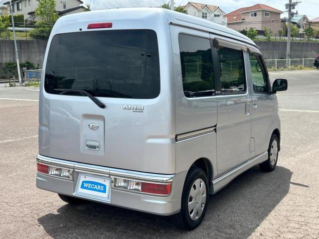 アトレーワゴン カスタムターボＲ　保証書／ＥＢＤ付ＡＢＳ／エアバッグ　運転席／エアバッグ　助手席／パワーウインドウ／キーレスエントリー／オートエアコン／パワーステアリング／取扱説明書／ユーザー買取車／パワードアロック（3枚目）