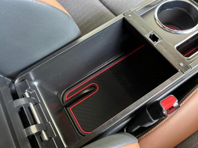 ヤリスクロス Ｚアドベンチャー　保証書／ディスプレイオーディオ８インチ／衝突安全装置／シートヒーター　前席／パノラミックビューモニター／車線逸脱防止支援システム／パーキングアシスト　バックガイド　衝突被害軽減システム　全周囲カメラ（35枚目）
