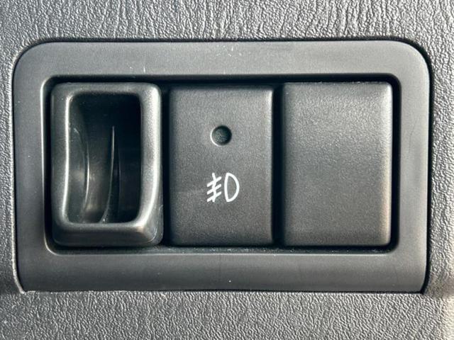 ジムニー ４ＷＤランドベンチャー　新品タイヤ／ＥＴＣ／ＡＢＳ／ターボ／エアバッグ　運転席／エアバッグ　助手席／アルミホイール　純正　１６インチ／パワーウインドウ／キーレスエントリー／パワーステアリング／マニュアルエアコン　４ＷＤ（17枚目）