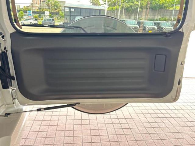 ジムニー ４ＷＤランドベンチャー　新品タイヤ／ＥＴＣ／ＡＢＳ／ターボ／エアバッグ　運転席／エアバッグ　助手席／アルミホイール　純正　１６インチ／パワーウインドウ／キーレスエントリー／パワーステアリング／マニュアルエアコン　４ＷＤ（22枚目）
