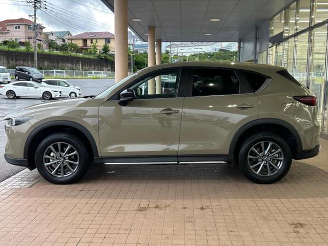 ＣＸ－５ ４ＷＤ２０Ｓフィールドジャーニー　保証書／ディスプレイオーディオ／アイアクティブセンス（マツダ）／シートヒーター　前席／全方位モニター／車線逸脱防止支援システム／パーキングアシスト　バックガイド／電動バックドア　衝突被害軽減システム（2枚目）