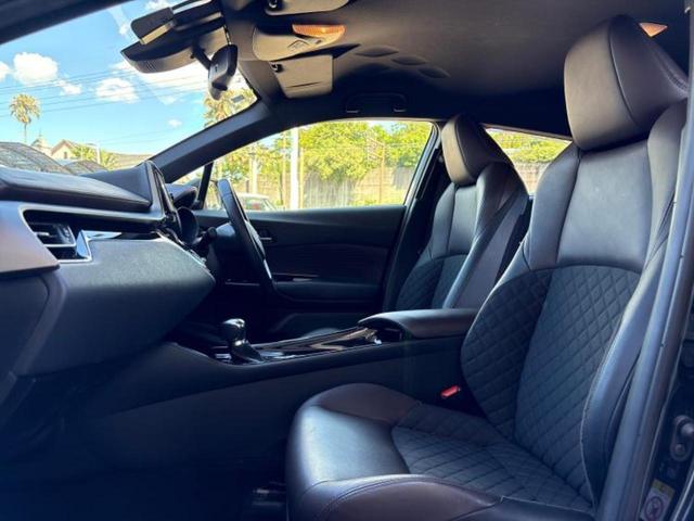 Ｃ－ＨＲ Ｇ　保証書／純正　ＳＤナビ／衝突安全装置／シートヒーター　前席／車線逸脱防止支援システム／シート　ハーフレザー／パーキングアシスト　バックガイド／ヘッドランプ　ＬＥＤ／Ｂｌｕｅｔｏｏｔｈ接続　バックカメラ（6枚目）