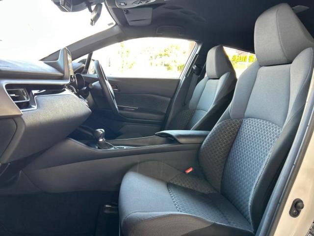 Ｃ－ＨＲ Ｓ　新品タイヤ／ディスプレイオーディオ／衝突安全装置／パノラミックビューモニター／車線逸脱防止支援システム／ドライブレコーダー　前後／ヘッドランプ　ＬＥＤ／ＵＳＢジャック／ＥＴＣ／ＥＢＤ付ＡＢＳ　ドラレコ（6枚目）
