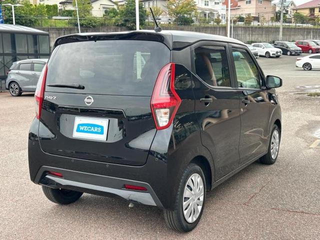 デイズ Ｓ　新品タイヤ／保証書／エマージェンシーブレーキ／車線逸脱防止支援システム／ＥＢＤ付ＡＢＳ／アイドリングストップ／禁煙車／キーレス／オートライト／盗難防止システム／マニュアルエアコン／取扱説明書（3枚目）