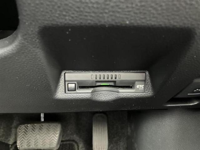 ヤリス ハイブリッドＺ　新品タイヤ／保証書／ディスプレイオーディオ８インチ／トヨタセーフティセンス／シートヒーター　前席／車線逸脱防止支援システム／ヘッドランプ　ＬＥＤ／Ｂｌｕｅｔｏｏｔｈ接続／ＥＴＣ　衝突被害軽減システム（14枚目）