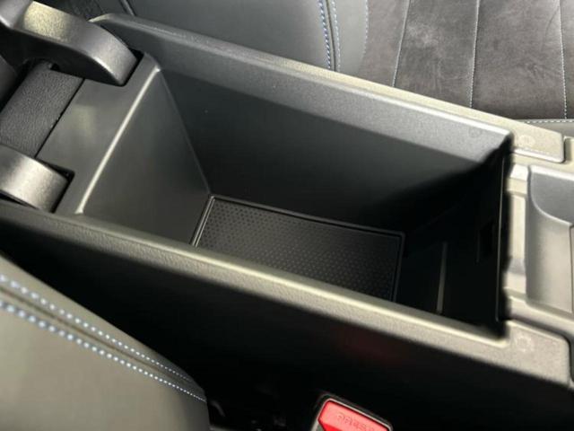 １シリーズ １２０Ｍスポーツ　カーナビゲーション／衝突安全装置／シートヒーター　前席／全方位モニター／車線逸脱防止支援システム／パーキングアシスト　バックガイド／ヘッドランプ　ＬＥＤ／ＥＢＤ付ＡＢＳ／横滑り防止装置　全周囲カメラ（28枚目）