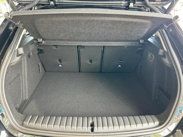 １シリーズ １２０　カーナビゲーション／シートヒーター　前席／全方位モニター／ヘッドランプ　ＬＥＤ／Ｂｌｕｅｔｏｏｔｈ接続／ＥＴＣ／ＥＢＤ付ＡＢＳ／横滑り防止装置／アイドリングストップ／クルーズコントロール　全周囲カメラ（8枚目）