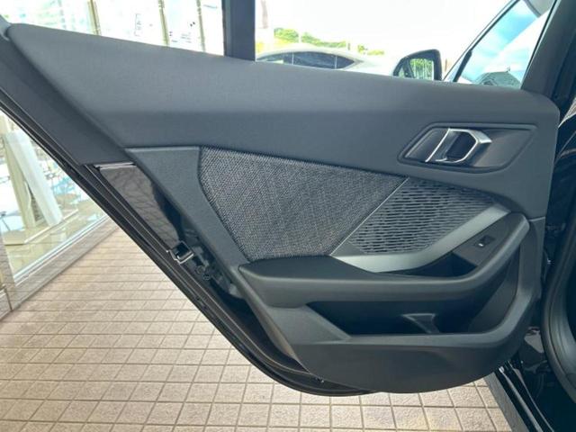 １シリーズ １２０　カーナビゲーション／シートヒーター　前席／全方位モニター／ヘッドランプ　ＬＥＤ／Ｂｌｕｅｔｏｏｔｈ接続／ＥＴＣ／ＥＢＤ付ＡＢＳ／横滑り防止装置／アイドリングストップ／クルーズコントロール　全周囲カメラ（23枚目）