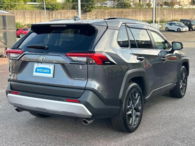 ＲＡＶ４ ４ＷＤアドベンチャー　サンルーフ／保証書／ディスプレイオーディオ＋ナビ／デジタルインナーミラー／トヨタセーフティセンス／車線逸脱防止支援システム／シート　合皮／パーキングアシスト　バックガイド　衝突被害軽減システム　４ＷＤ（3枚目）