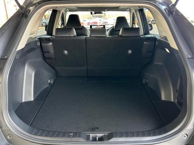ＲＡＶ４ ４ＷＤアドベンチャー　サンルーフ／保証書／ディスプレイオーディオ＋ナビ／デジタルインナーミラー／トヨタセーフティセンス／車線逸脱防止支援システム／シート　合皮／パーキングアシスト　バックガイド　衝突被害軽減システム　４ＷＤ（8枚目）