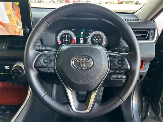 ＲＡＶ４ ４ＷＤアドベンチャー　サンルーフ／保証書／ディスプレイオーディオ＋ナビ／デジタルインナーミラー／トヨタセーフティセンス／車線逸脱防止支援システム／シート　合皮／パーキングアシスト　バックガイド　衝突被害軽減システム　４ＷＤ（14枚目）