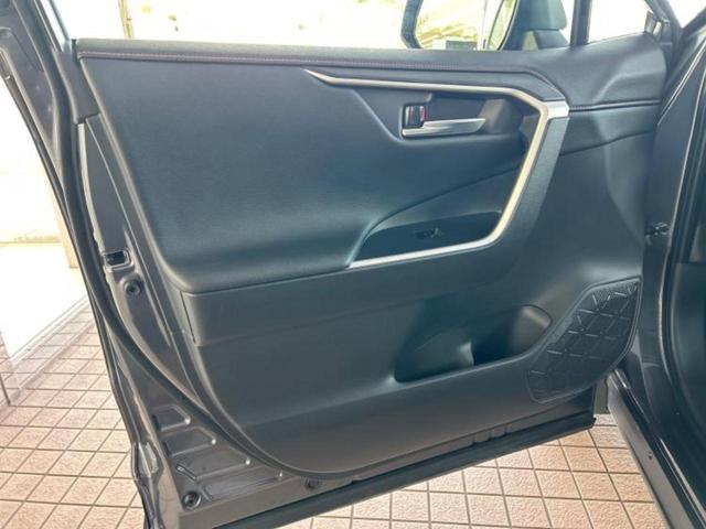ＲＡＶ４ ４ＷＤアドベンチャー　サンルーフ／保証書／ディスプレイオーディオ＋ナビ／デジタルインナーミラー／トヨタセーフティセンス／車線逸脱防止支援システム／シート　合皮／パーキングアシスト　バックガイド　衝突被害軽減システム　４ＷＤ（22枚目）