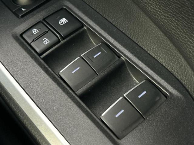 ＲＡＶ４ ４ＷＤアドベンチャー　サンルーフ／保証書／ディスプレイオーディオ＋ナビ／デジタルインナーミラー／トヨタセーフティセンス／車線逸脱防止支援システム／シート　合皮／パーキングアシスト　バックガイド　衝突被害軽減システム　４ＷＤ（30枚目）