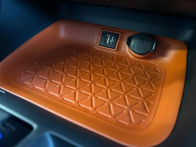 ＲＡＶ４ ４ＷＤアドベンチャー　サンルーフ／保証書／ディスプレイオーディオ＋ナビ／デジタルインナーミラー／トヨタセーフティセンス／車線逸脱防止支援システム／シート　合皮／パーキングアシスト　バックガイド　衝突被害軽減システム　４ＷＤ（39枚目）
