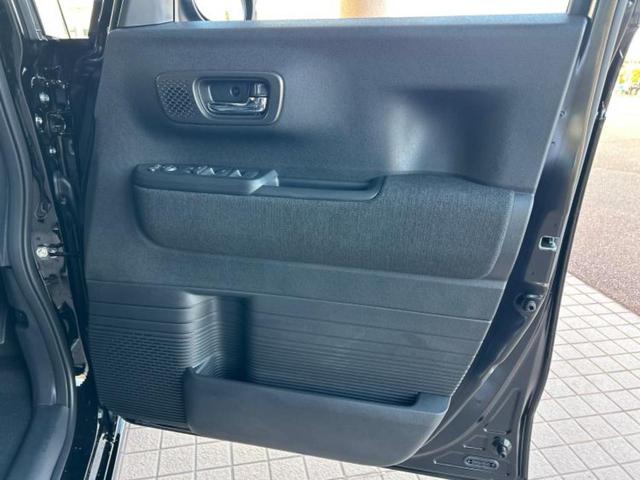 Ｎ－ＢＯＸカスタム ヒョウジュン　保証書／純正　８インチ　ナビ／ホンダセンシング／両側電動スライドドア／シートヒーター　前席／車線逸脱防止支援システム／登録済未使用車／ヘッドランプ　ＬＥＤ／Ｂｌｕｅｔｏｏｔｈ接続／ＥＢＤ付ＡＢＳ（20枚目）
