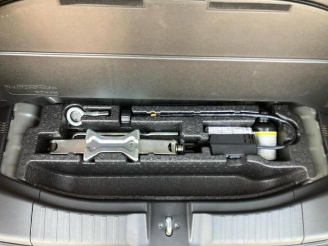 N-BOXカスタム G・Lホンダセンシング 新品タイヤ/保証書/純正 メモリーナビ/ホンダセンシング/電動スライドドア/車線逸脱防止支援システム/ヘッドランプ LED/Bluetooth接続/ETC/EBD付ABS/横滑り防止装置 バックカメラ(25枚目)