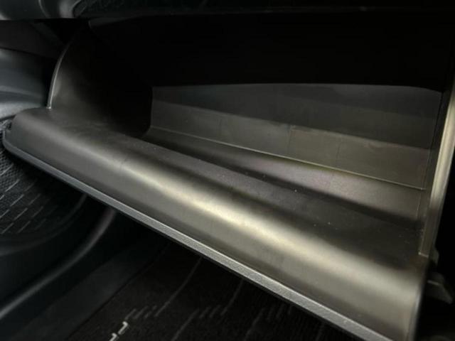 プリウス Ｓセーフティプラス２　新品タイヤ／モデリスタエアロ／保証書／ディスプレイオーディオ＋ナビ／衝突安全装置／車線逸脱防止支援システム／ドライブレコーダー　前後／ヘッドランプ　ＬＥＤ／Ｂｌｕｅｔｏｏｔｈ接続　衝突被害軽減システム（34枚目）