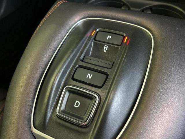 ZR-V 4WD eHEV Z BOSE/保証書/純正 9インチ ナビ/ホンダセンシング/シートヒーター 前席/マルチビューカメラシステム/車線逸脱防止支援システム/シート 合皮/電動バックドア/ドライブレコーダー 純正 電動シート(17枚目)