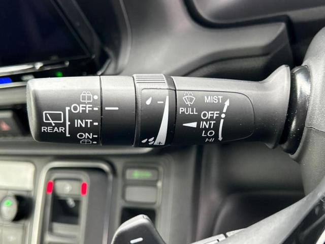 ステップワゴン ｅＨＥＶスパーダ　保証書／純正　１１インチ　ＳＤナビ／ホンダセンシング／両側電動スライドドア／シートヒーター　前席／車線逸脱防止支援システム／シート　ハーフレザー／パーキングアシスト　バックガイド　衝突被害軽減システム（16枚目）