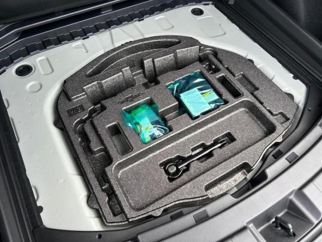 カローラツーリング ハイブリッドアクティブスポーツ 保証書/ディスプレイオーディオ+ナビ/シートヒーター 前席/車線逸脱防止支援システム/シート ハーフレザー/ヘッドランプ LED/Bluetooth接続/ETC2.0/EBD付ABS バックカメラ(24枚目)