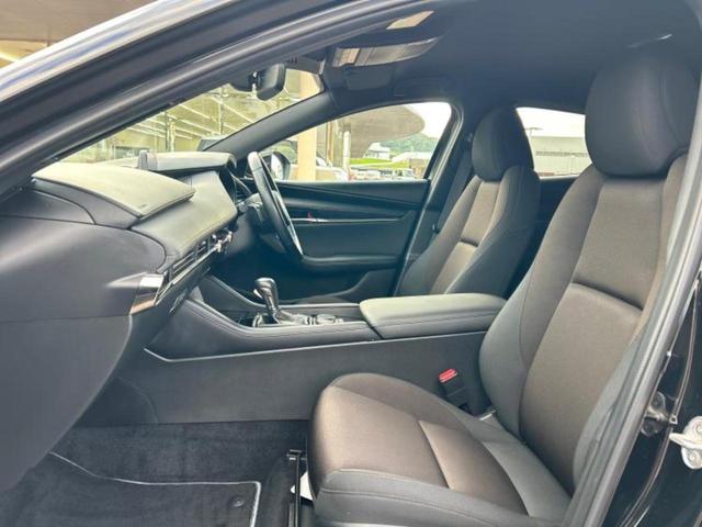 MAZDA3ファストバック 20Sプロアクティブツーリングセレクション 保証書/純正 SDナビ/衝突安全装置/シートヒーター 前席/360°ビューモニター/車線逸脱防止支援システム/ドライブレコーダー 前後/ヘッドランプ LED/Bluetooth接続/ETC 電動シート(6枚目)