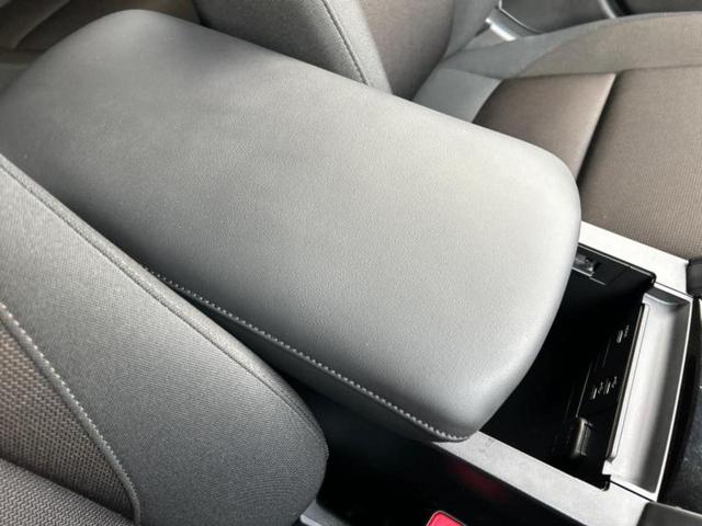 MAZDA3ファストバック 20Sプロアクティブツーリングセレクション 保証書/純正 SDナビ/衝突安全装置/シートヒーター 前席/360°ビューモニター/車線逸脱防止支援システム/ドライブレコーダー 前後/ヘッドランプ LED/Bluetooth接続/ETC 電動シート(31枚目)