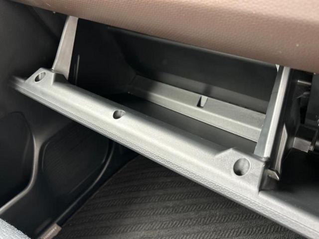 ルーミー Ｇ　新品タイヤ／保証書／ディスプレイオーディオ９インチ／衝突安全装置／両側電動スライドドア／ヘッドランプ　ＬＥＤ／Ｂｌｕｅｔｏｏｔｈ接続／ＥＴＣ／ＥＢＤ付ＡＢＳ／横滑り防止装置　衝突被害軽減システム　ＴＶ（33枚目）