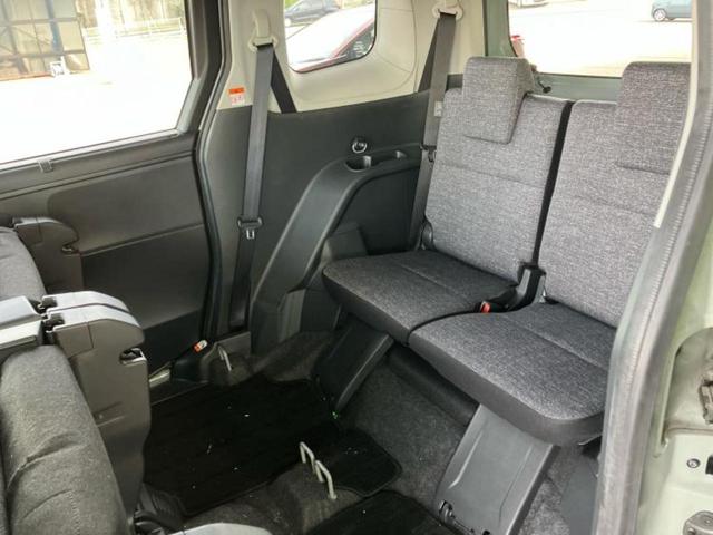 シエンタ Ｚ　保証書／ディスプレイオーディオ＋ナビ１０インチ／フリップダウンモニター／トヨタセーフティセンス／両側電動スライドドア／パノラミックビューモニター／車線逸脱防止支援システム　衝突被害軽減システム　禁煙車（19枚目）