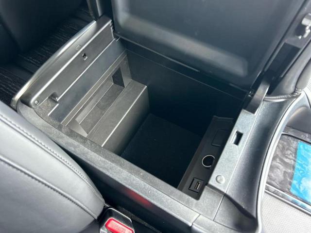 ヴェルファイア Z Gエディション サンルーフ/保証書/ディスプレイオーディオ+ナビ9インチ/フリップダウンモニター/両側電動スライドドア/シートエアコン/シート 合皮/電動バックドア/ヘッドランプ LED バックカメラ 後席モニター(38枚目)