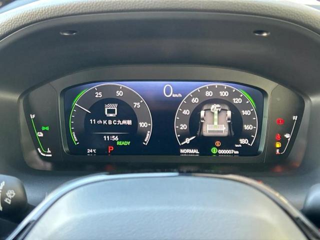 ＺＲ－Ｖ ｅＨＥＶ　Ｚ　保証書／ディスプレイオーディオ＋ナビ９インチ／ホンダセンシング／シートヒーター　前席／マルチビューカメラシステム／車線逸脱防止支援システム／シート　フルレザー／電動バックドア／登録済未使用車　革シート（13枚目）