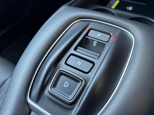 ＺＲ－Ｖ ｅＨＥＶ　Ｚ　保証書／ディスプレイオーディオ＋ナビ９インチ／ホンダセンシング／シートヒーター　前席／マルチビューカメラシステム／車線逸脱防止支援システム／シート　フルレザー／電動バックドア／登録済未使用車　革シート（17枚目）