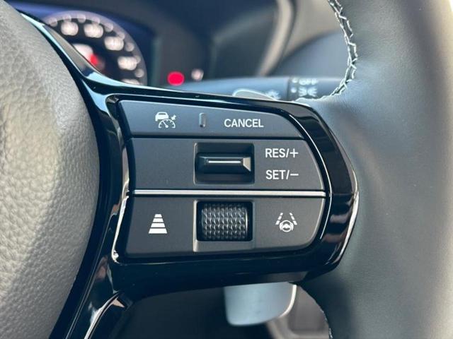 ＺＲ－Ｖ ｅＨＥＶ　Ｚ　保証書／ディスプレイオーディオ＋ナビ９インチ／ホンダセンシング／シートヒーター　前席／マルチビューカメラシステム／車線逸脱防止支援システム／シート　フルレザー／電動バックドア／登録済未使用車　革シート（40枚目）