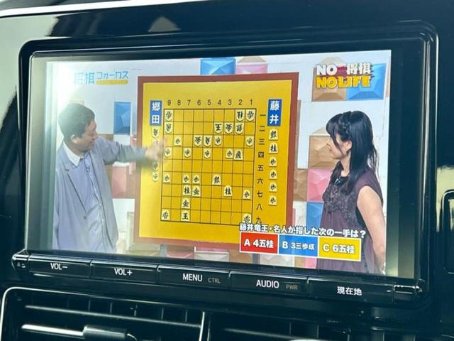 エスティマハイブリッド ４ＷＤアエラスプレミアムＧ　新品タイヤ／保証書／純正　９インチ　ＳＤナビ／フリップダウンモニター／衝突安全装置／シートヒーター／車線逸脱防止支援システム／電動バックドア／ヘッドランプ　ＬＥＤ／Ｂｌｕｅｔｏｏｔｈ接続／ＥＴＣ（12枚目）